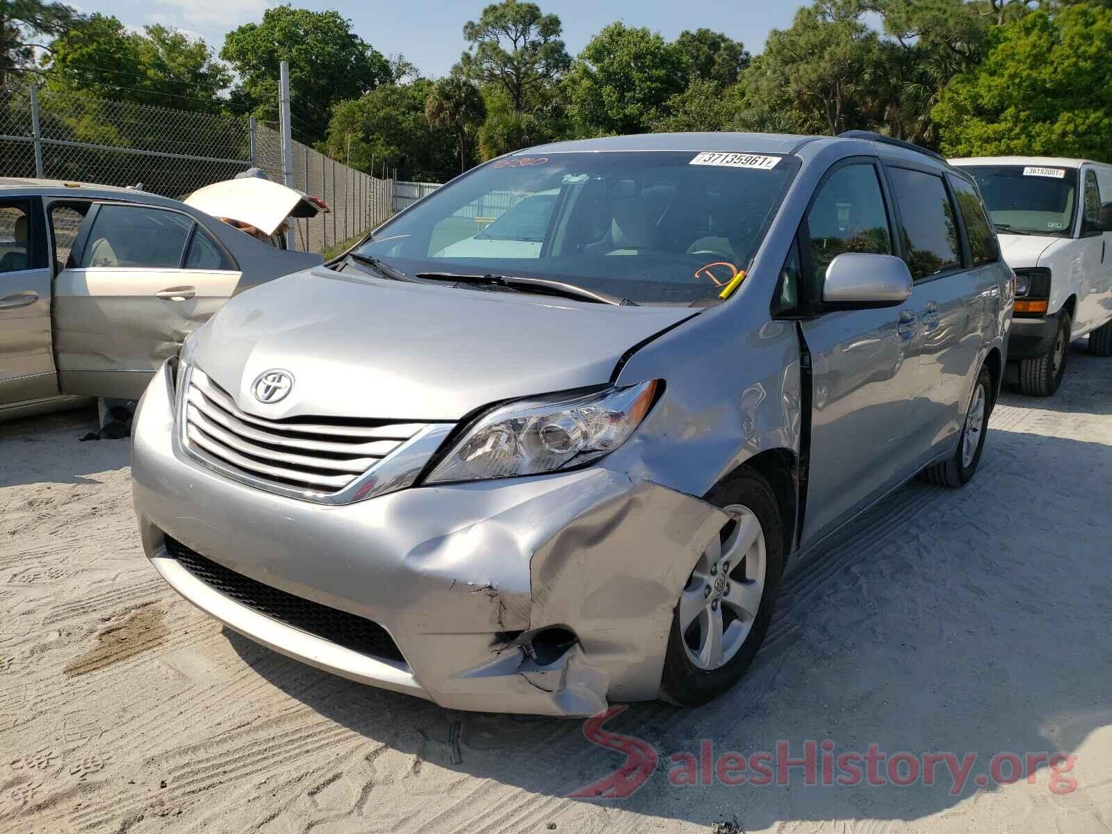 5TDKZ3DC4HS823768 2017 TOYOTA SIENNA