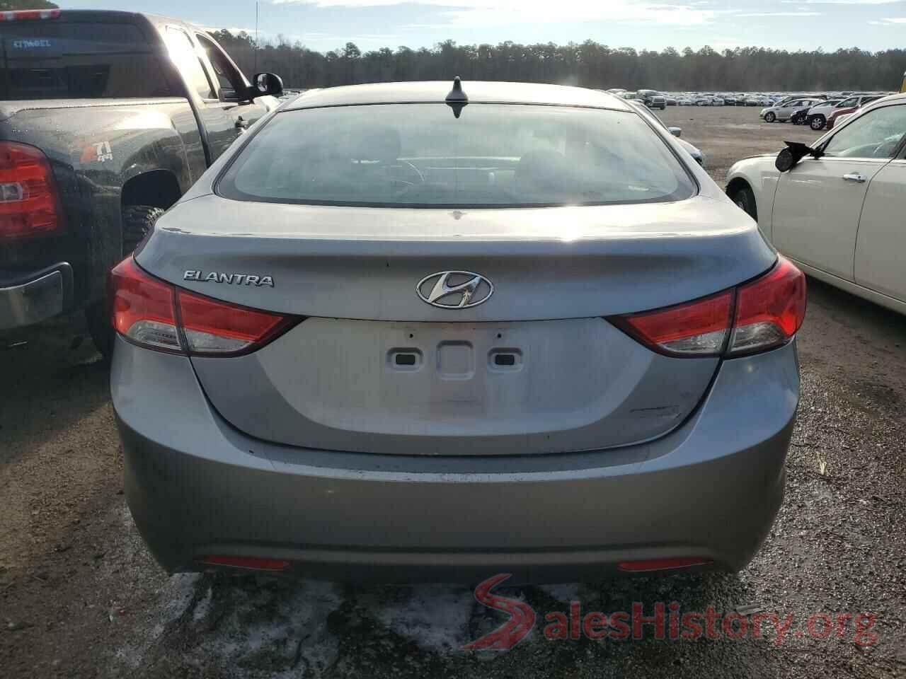 KMHDH4AE5DU919062 2013 HYUNDAI ELANTRA