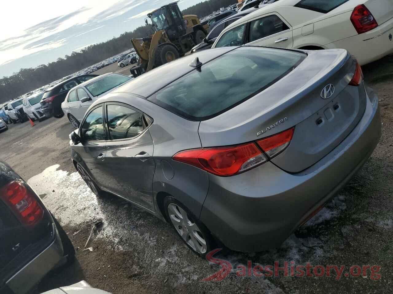 KMHDH4AE5DU919062 2013 HYUNDAI ELANTRA