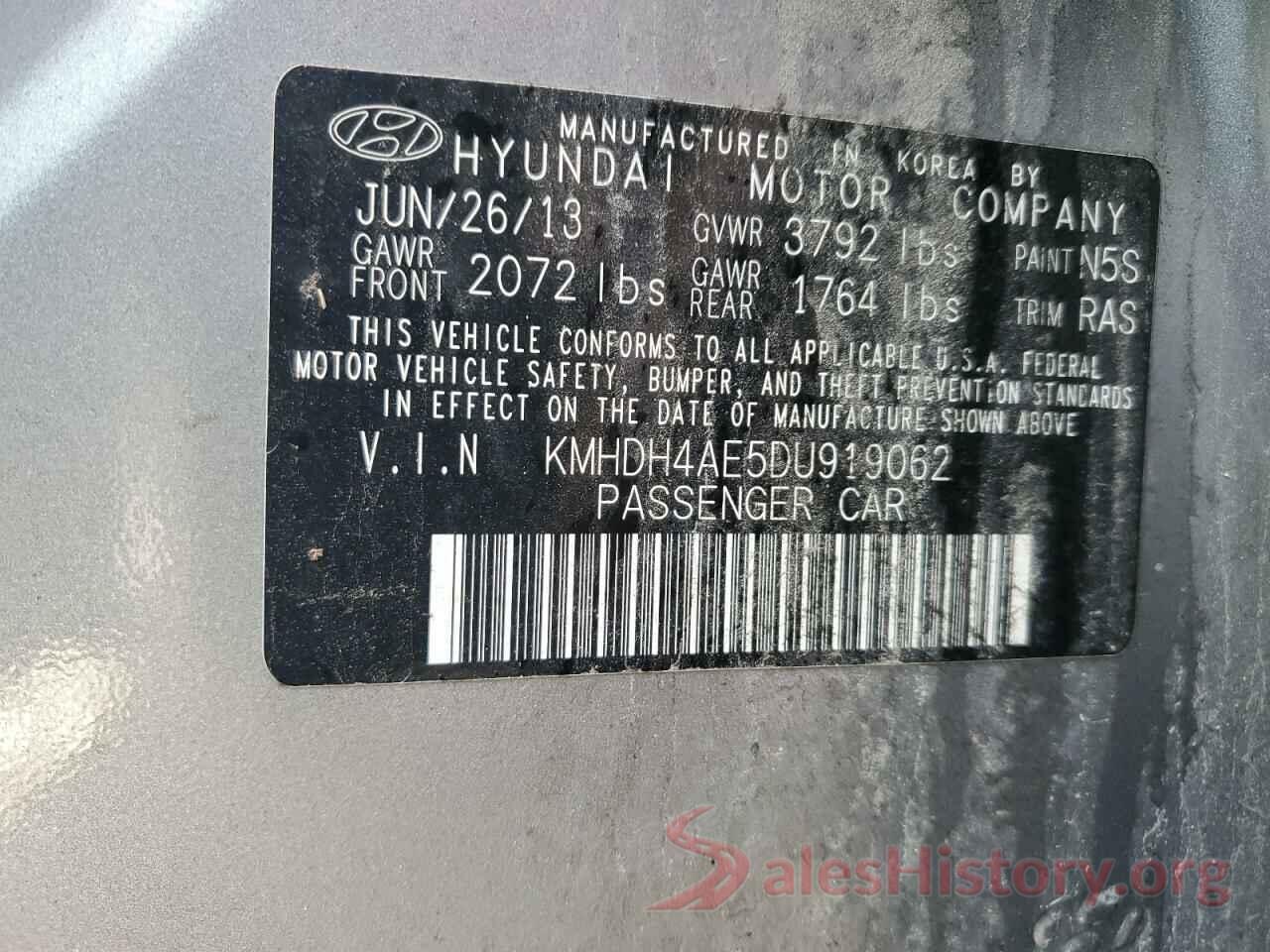 KMHDH4AE5DU919062 2013 HYUNDAI ELANTRA