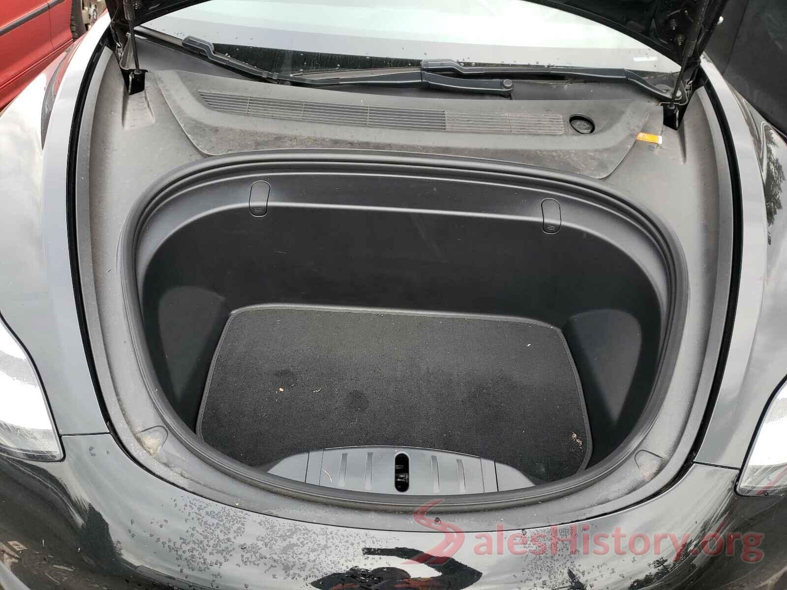 5YJ3E1EB4JF120921 2018 TESLA MODEL 3