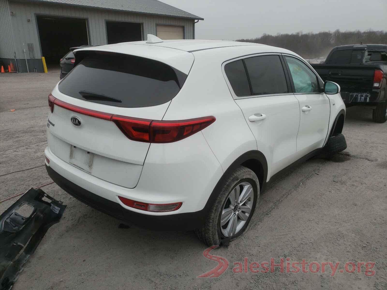 KNDPMCAC3J7386015 2018 KIA SPORTAGE