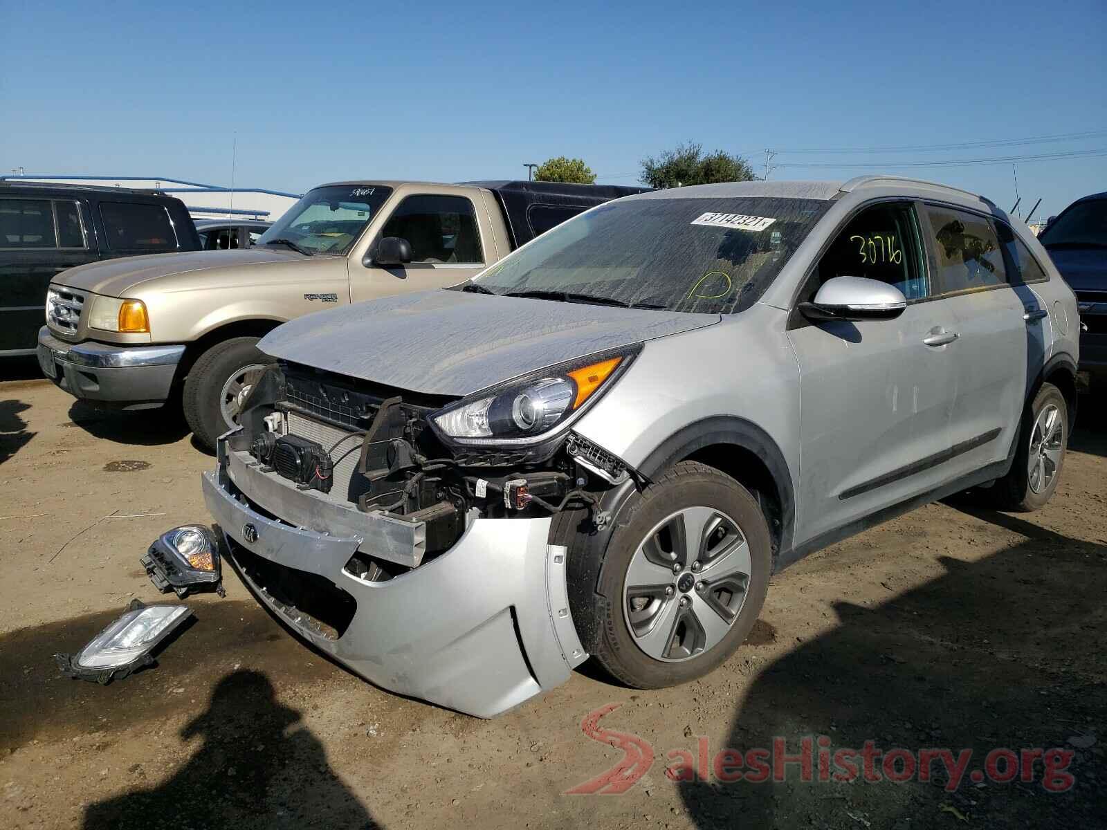 KNDCC3LC7J5131894 2018 KIA NIRO