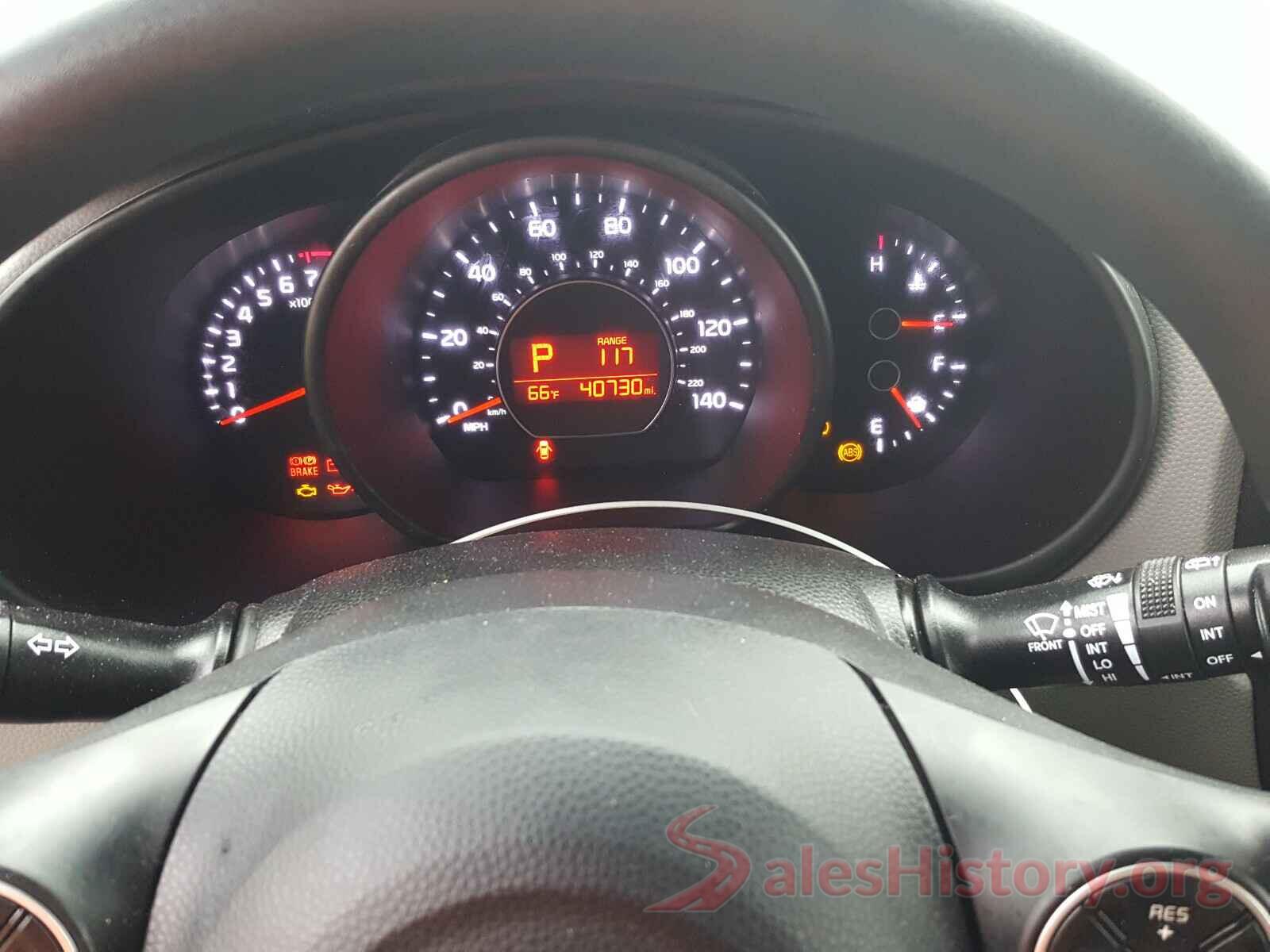 KNDJN2A25H7497406 2017 KIA SOUL