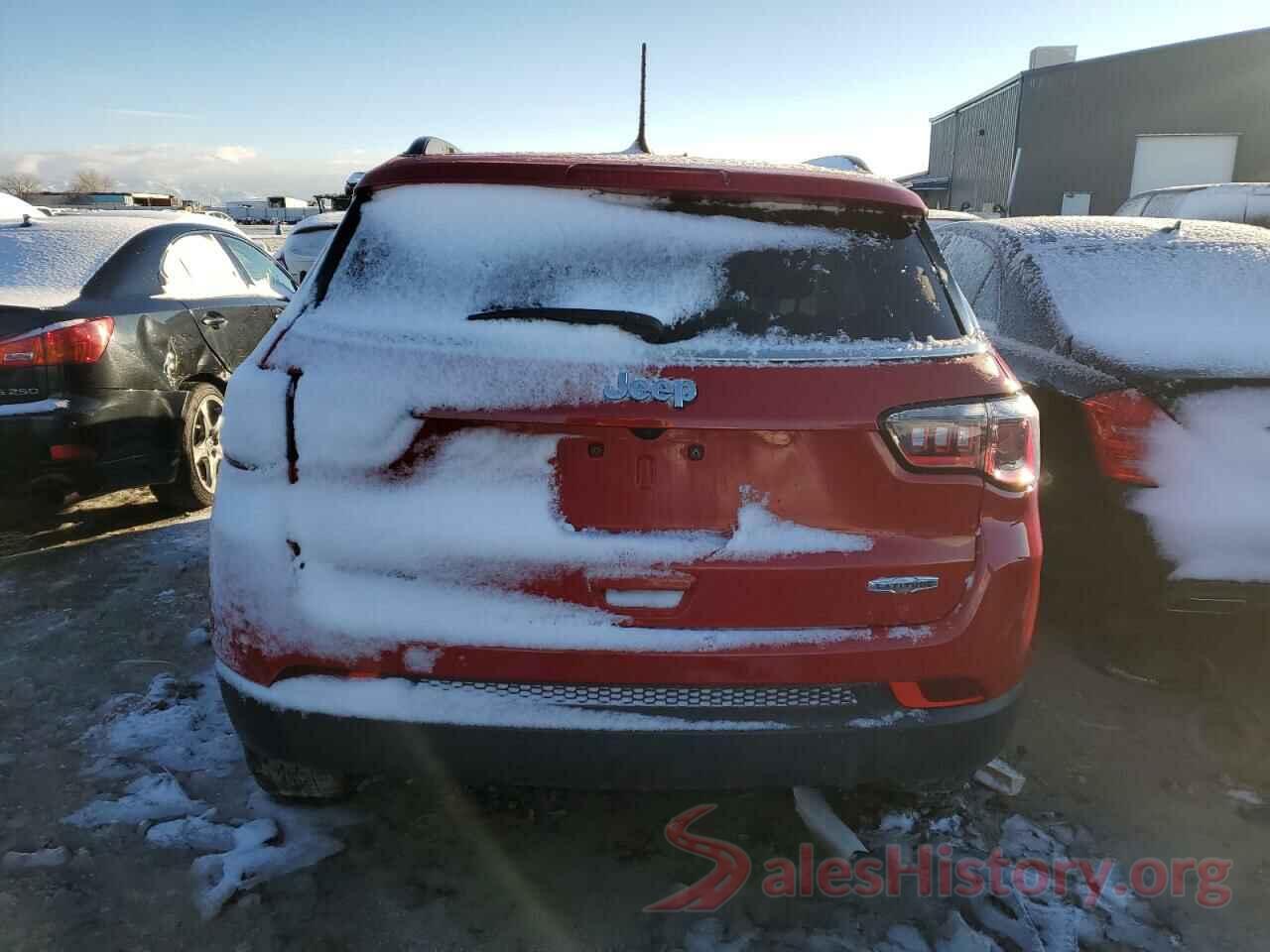 3C4NJDBB0JT457310 2018 JEEP COMPASS