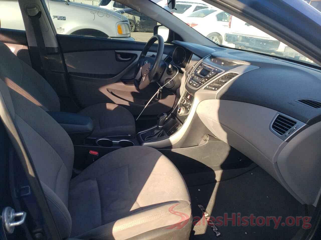 5NPDH4AE3GH703858 2016 HYUNDAI ELANTRA