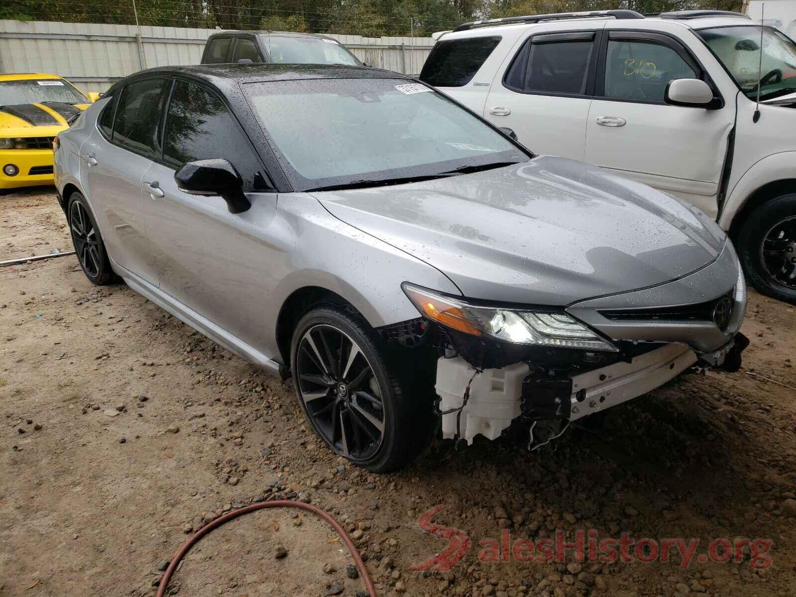 4T1B61HK9JU065843 2018 TOYOTA CAMRY