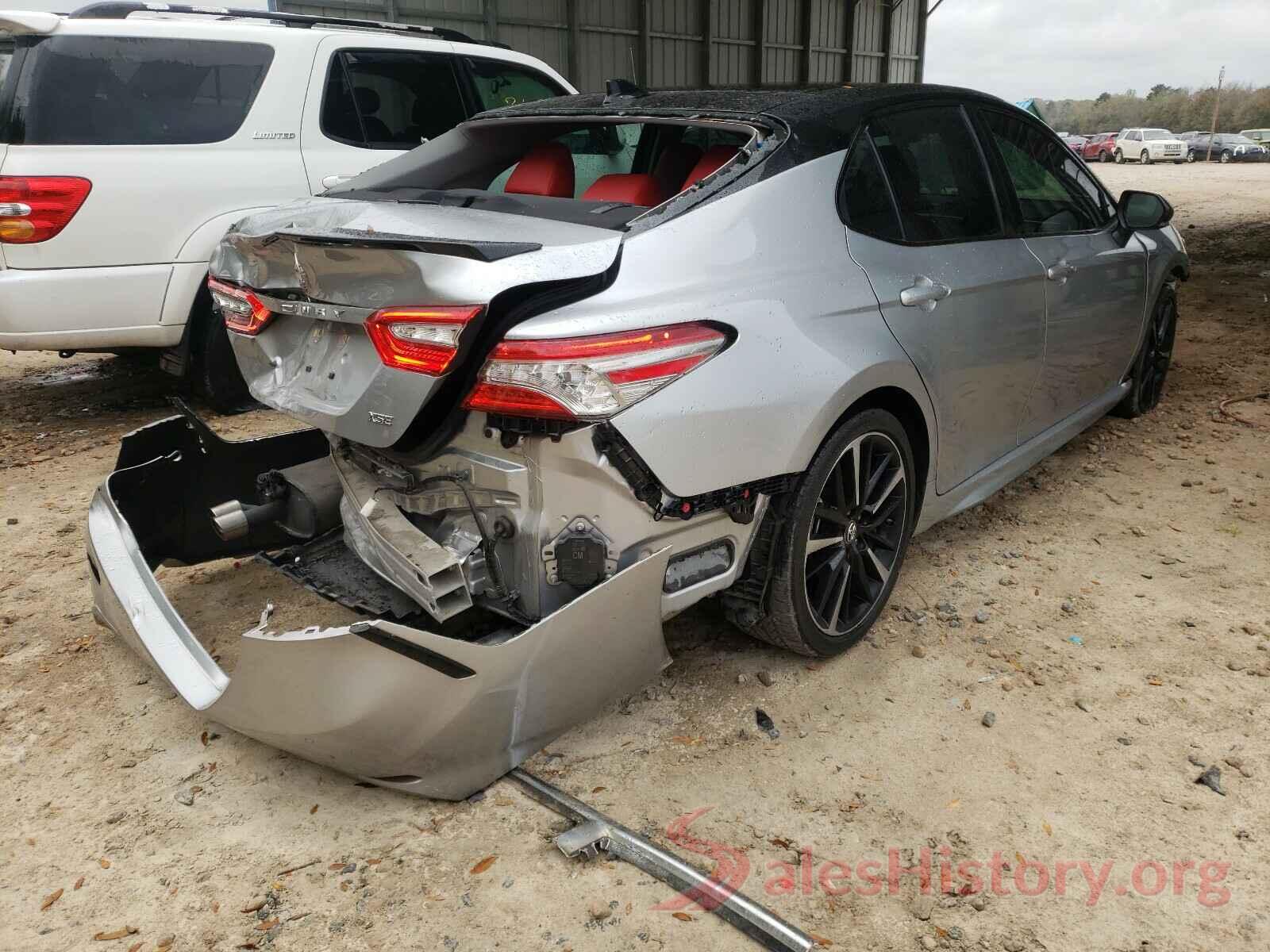 4T1B61HK9JU065843 2018 TOYOTA CAMRY