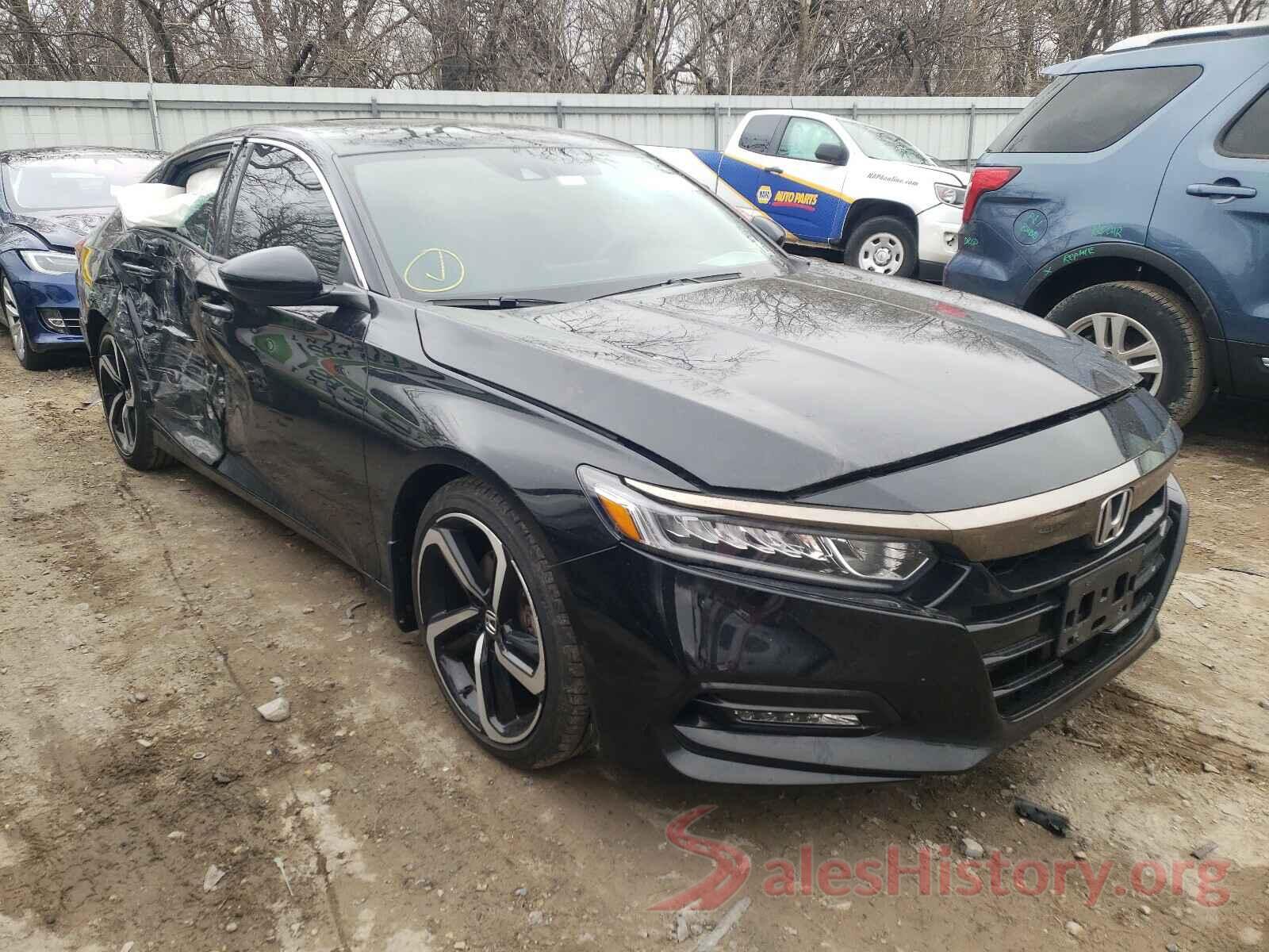 1HGCV2F34JA041465 2018 HONDA ACCORD