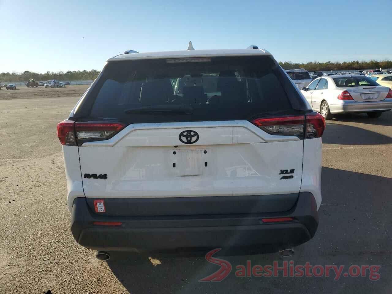 2T3A1RFV3KW056246 2019 TOYOTA RAV4