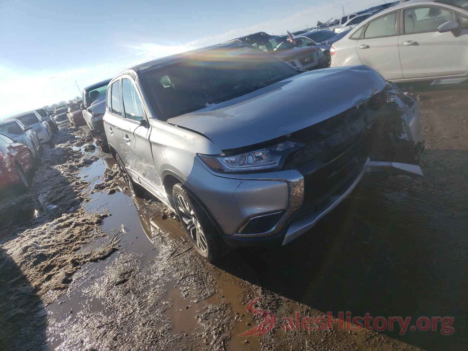 JA4AZ3A38JJ003514 2018 MITSUBISHI OUTLANDER