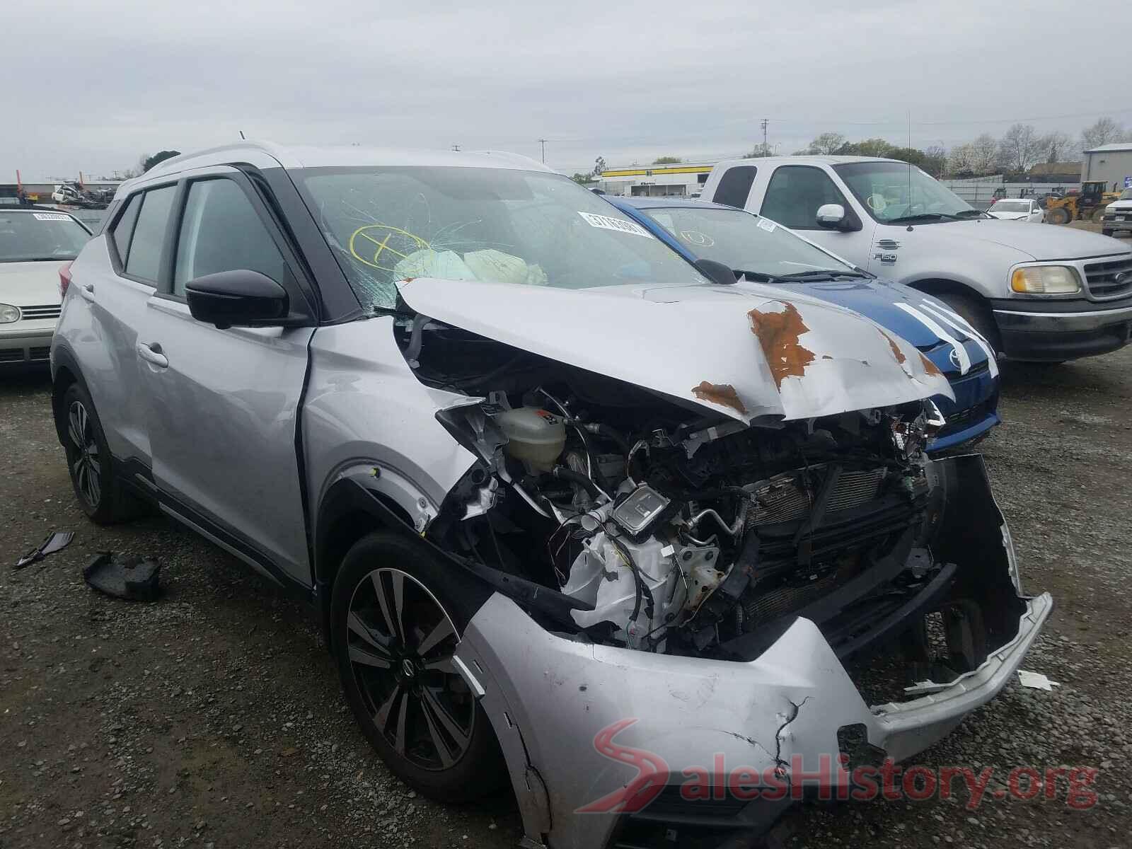 3N1CP5CU4KL496109 2019 NISSAN KICKS