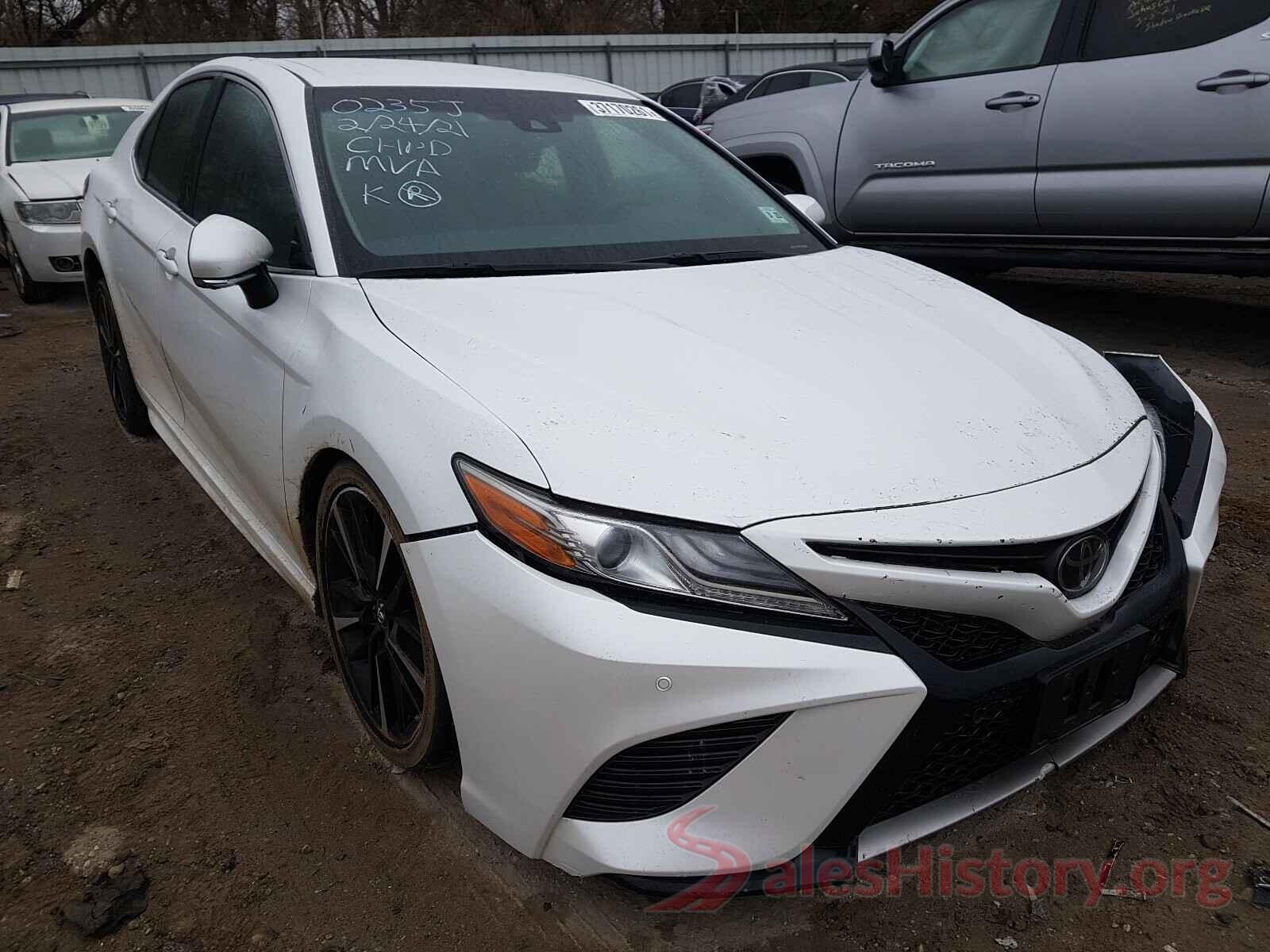 4T1B61HK0JU072714 2018 TOYOTA CAMRY