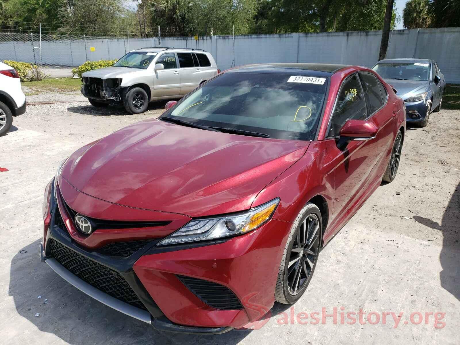 4T1B61HK8JU563595 2018 TOYOTA CAMRY