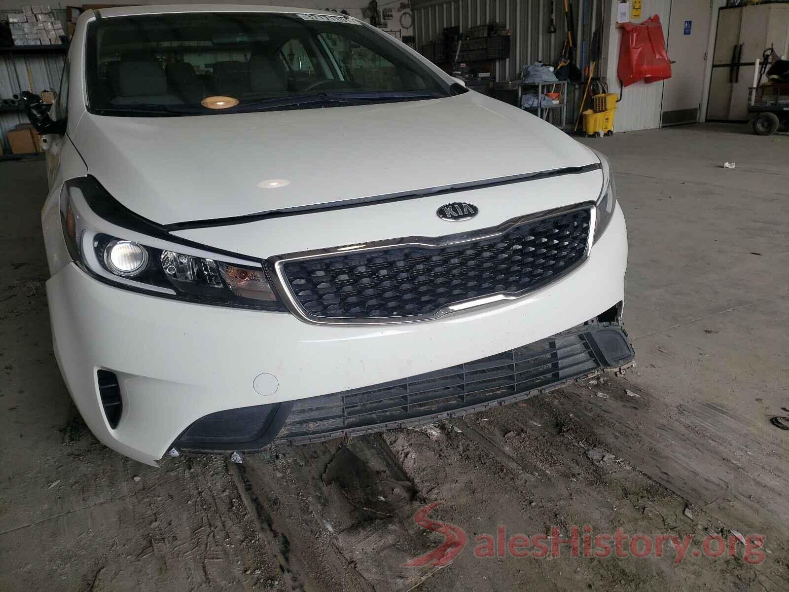 3KPFK4A77HE081783 2017 KIA FORTE