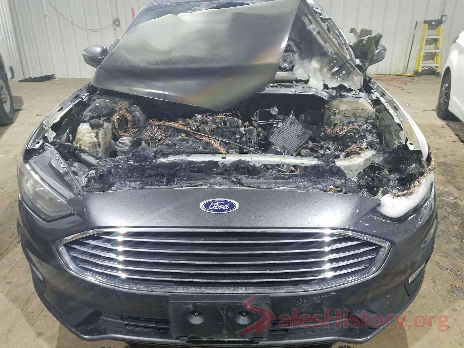 3FA6P0HD5KR102528 2019 FORD FUSION