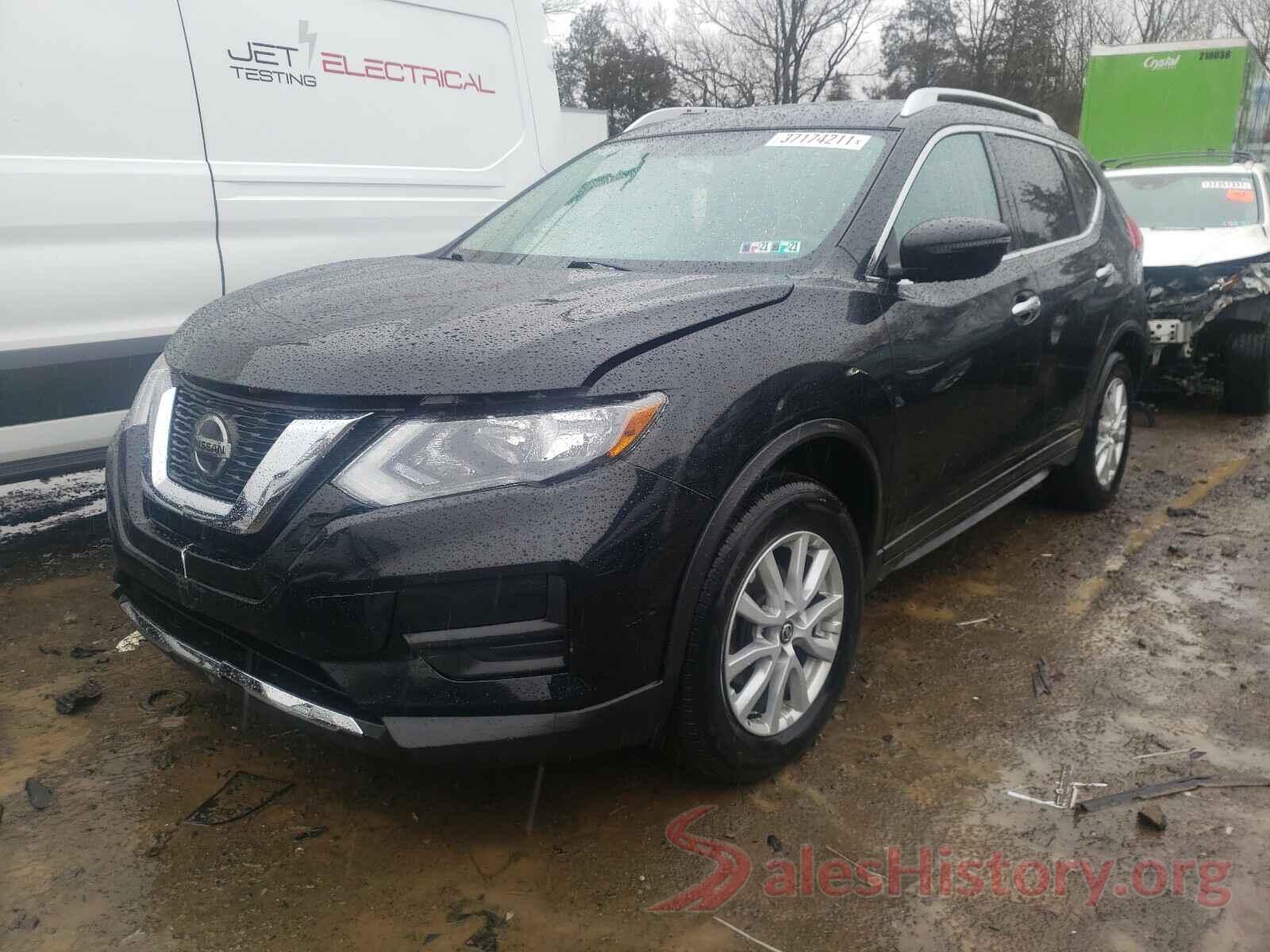 KNMAT2MV9JP532000 2018 NISSAN ROGUE