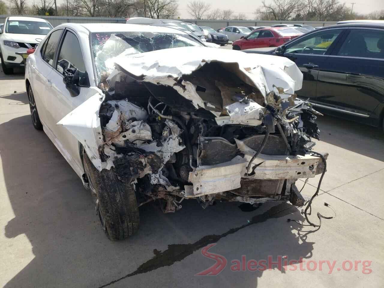 4T1B11HK4KU229189 2019 TOYOTA CAMRY