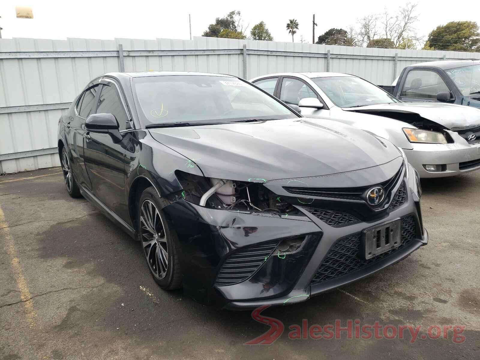 JTNB11HK3J3034222 2018 TOYOTA CAMRY