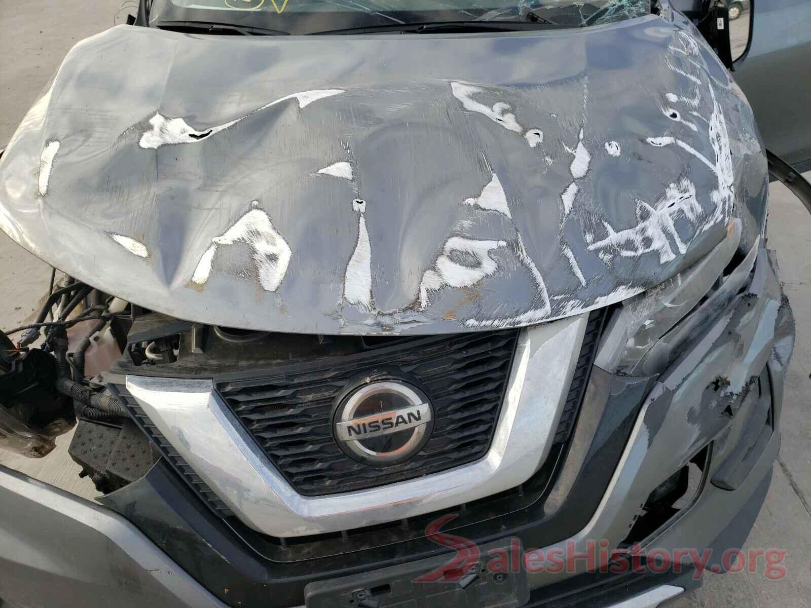 KNMAT2MT9JP518404 2018 NISSAN ROGUE