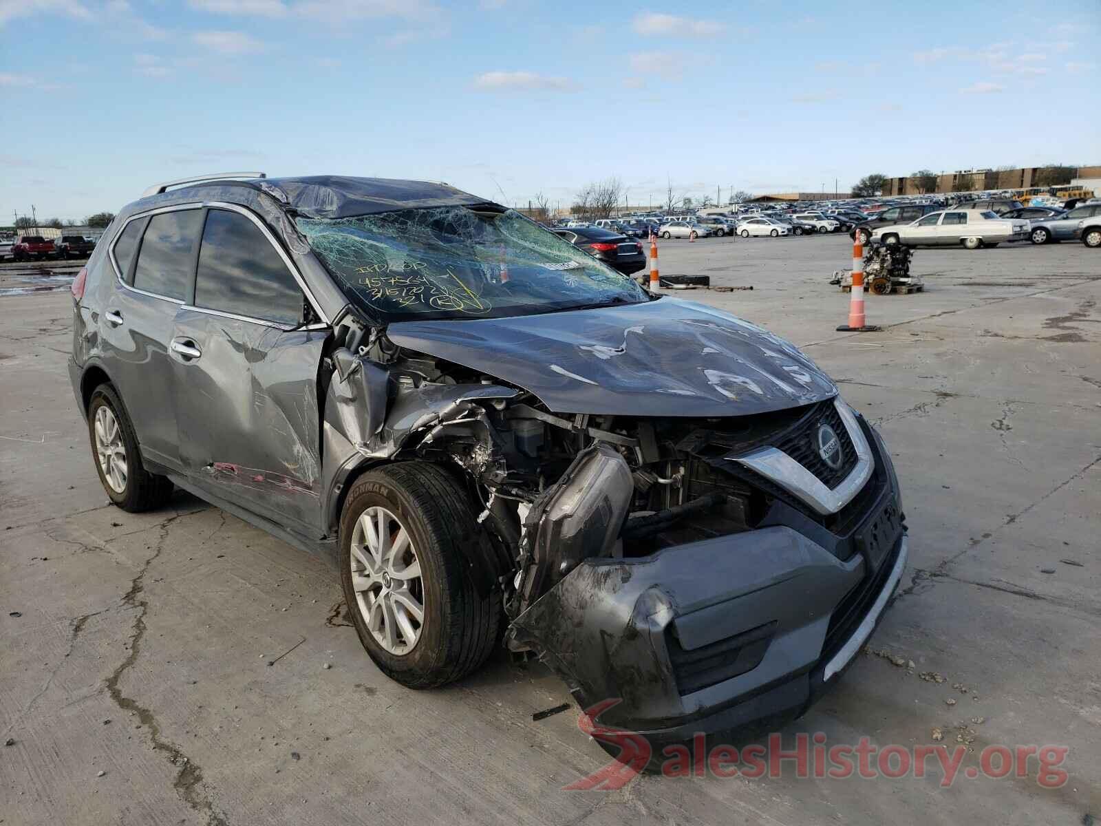 KNMAT2MT9JP518404 2018 NISSAN ROGUE