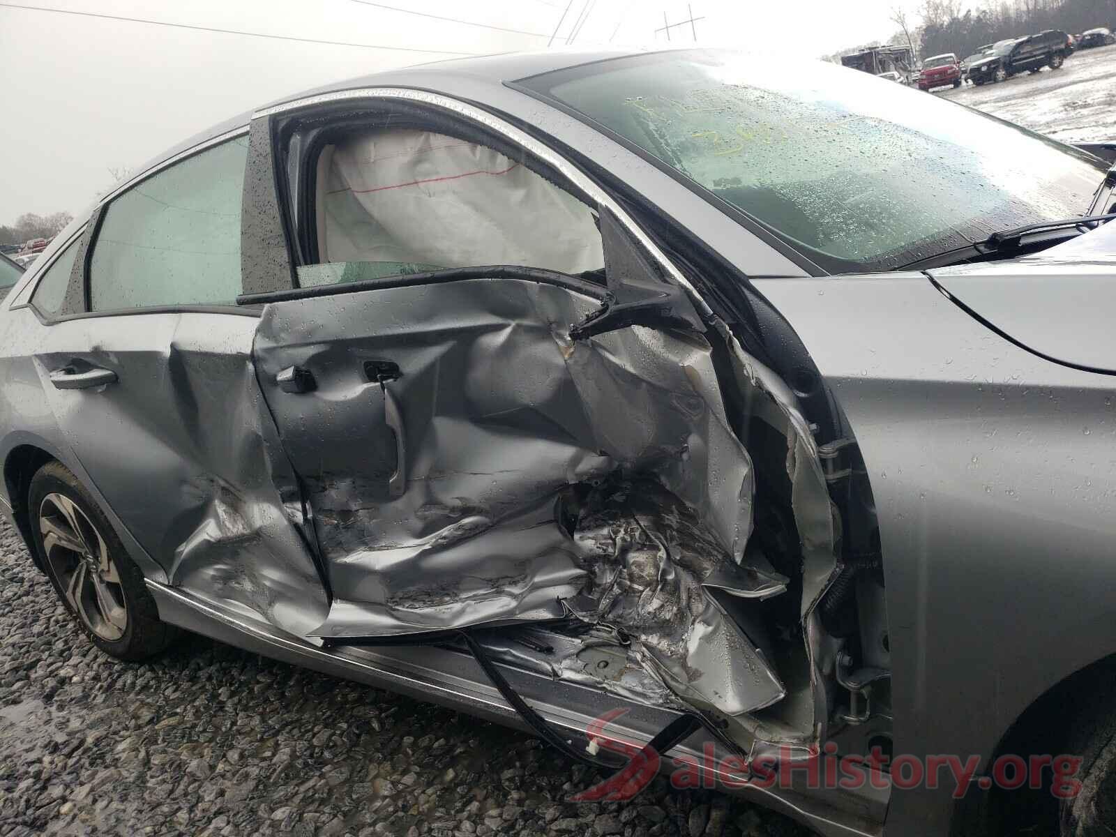 1HGCV1F59JA250311 2018 HONDA ACCORD