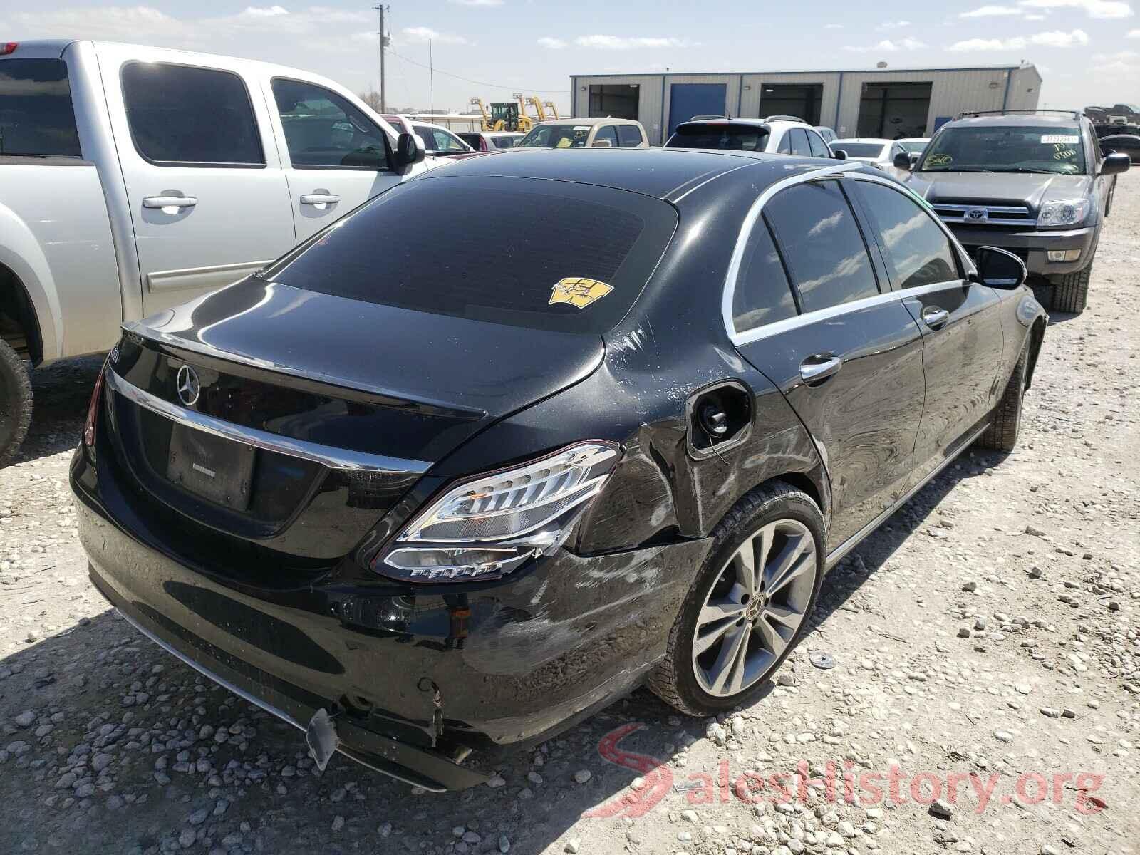 55SWF4JB1JU260411 2018 MERCEDES-BENZ C CLASS