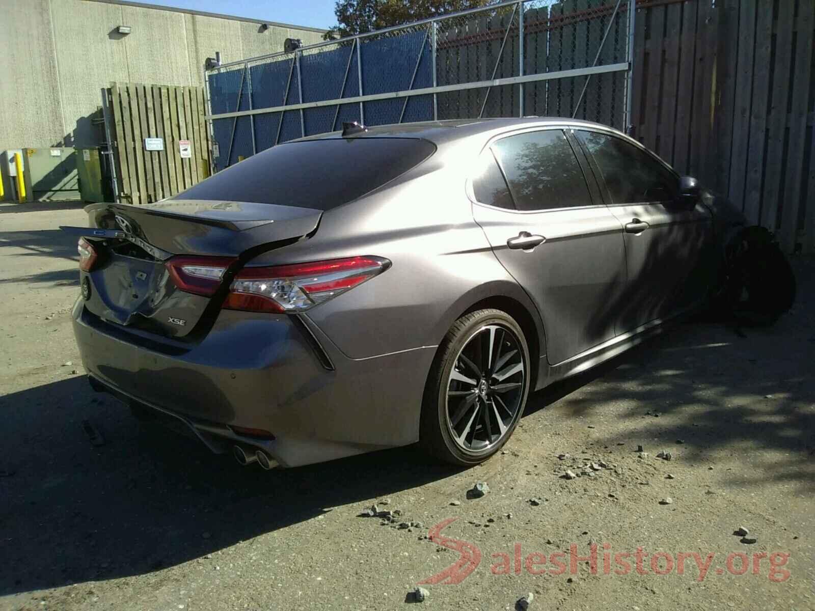 4T1BZ1HKXJU501784 2018 TOYOTA CAMRY