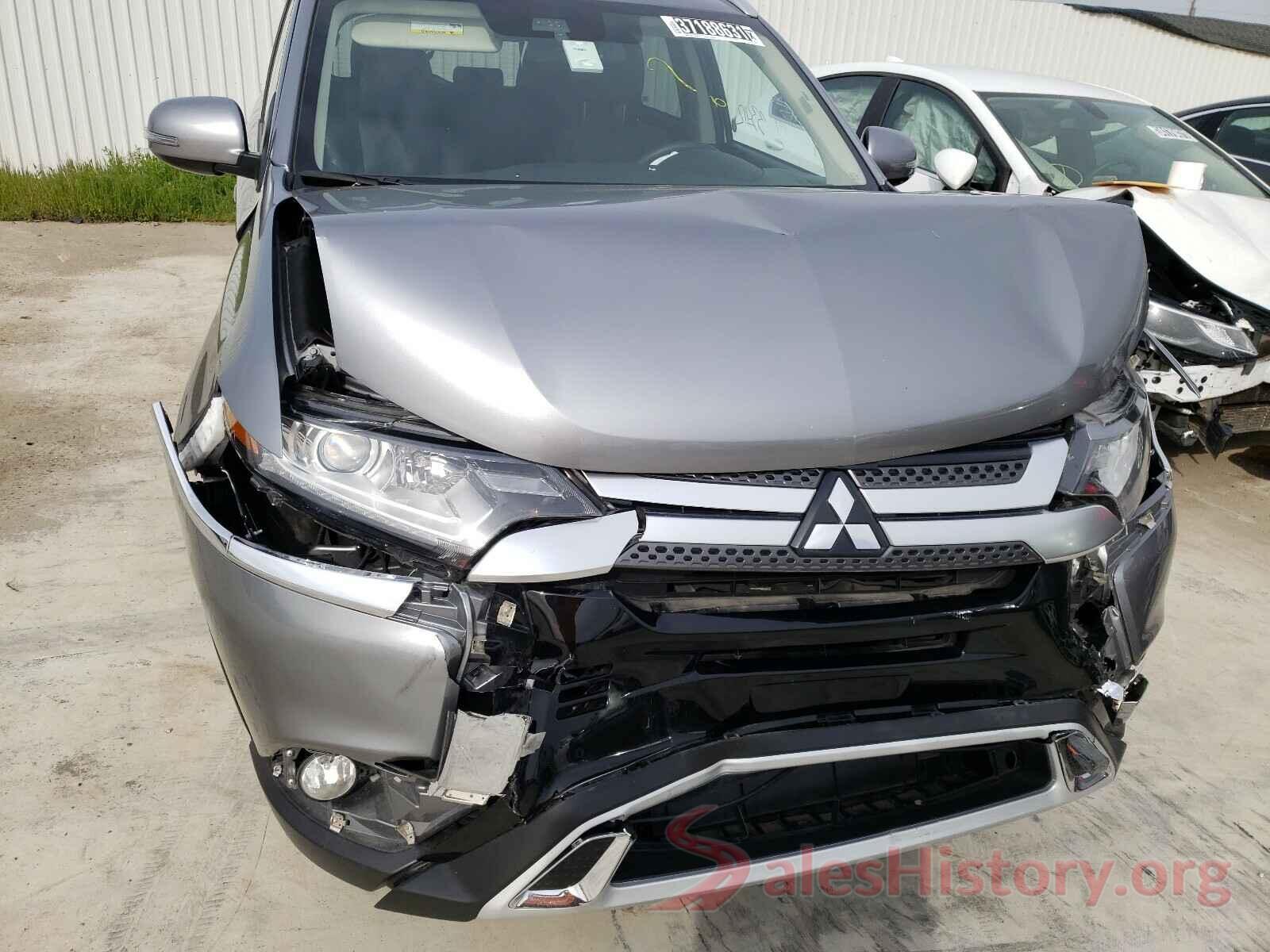 JA4AZ3A35LZ017228 2020 MITSUBISHI OUTLANDER