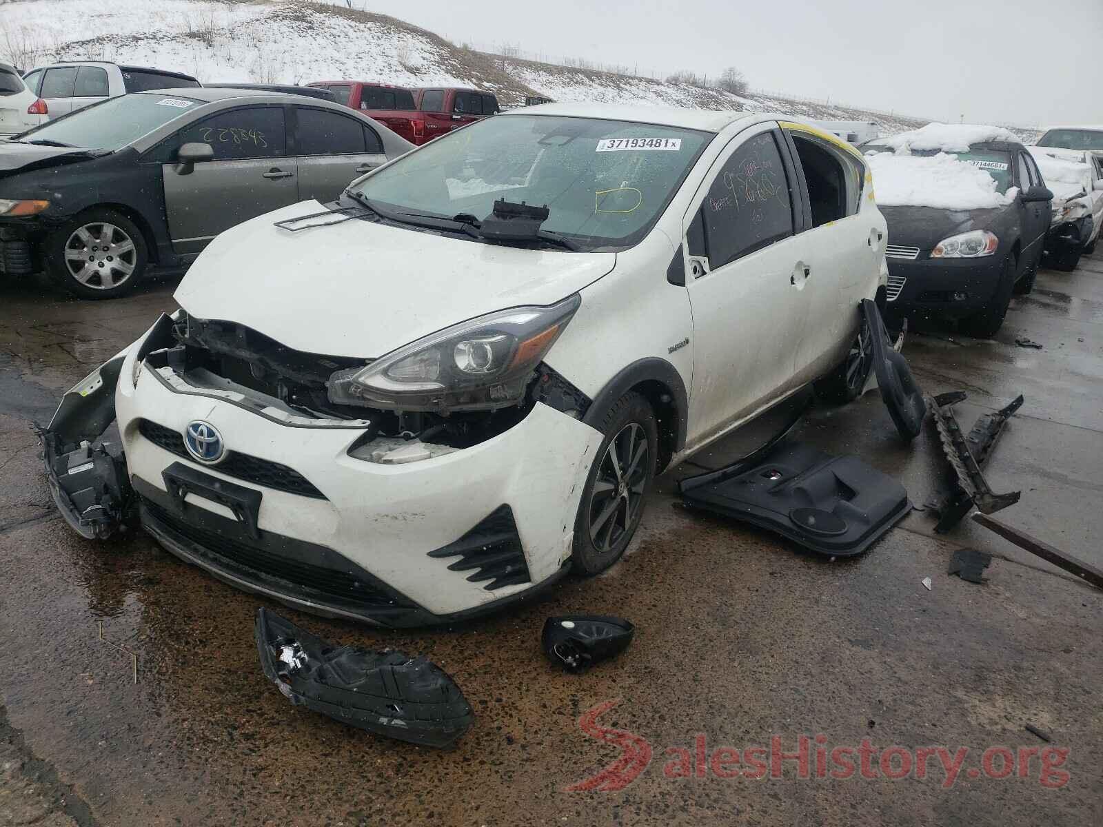 JTDKDTB30J1604651 2018 TOYOTA PRIUS