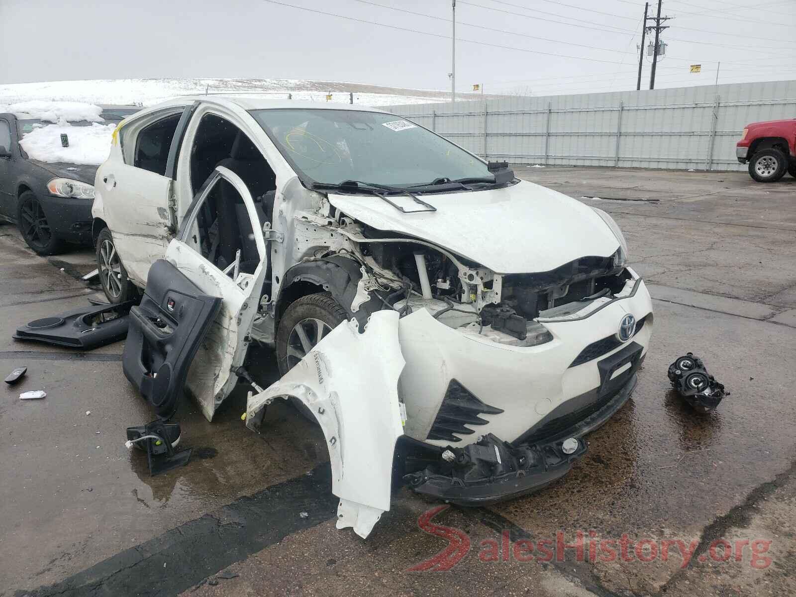 JTDKDTB30J1604651 2018 TOYOTA PRIUS