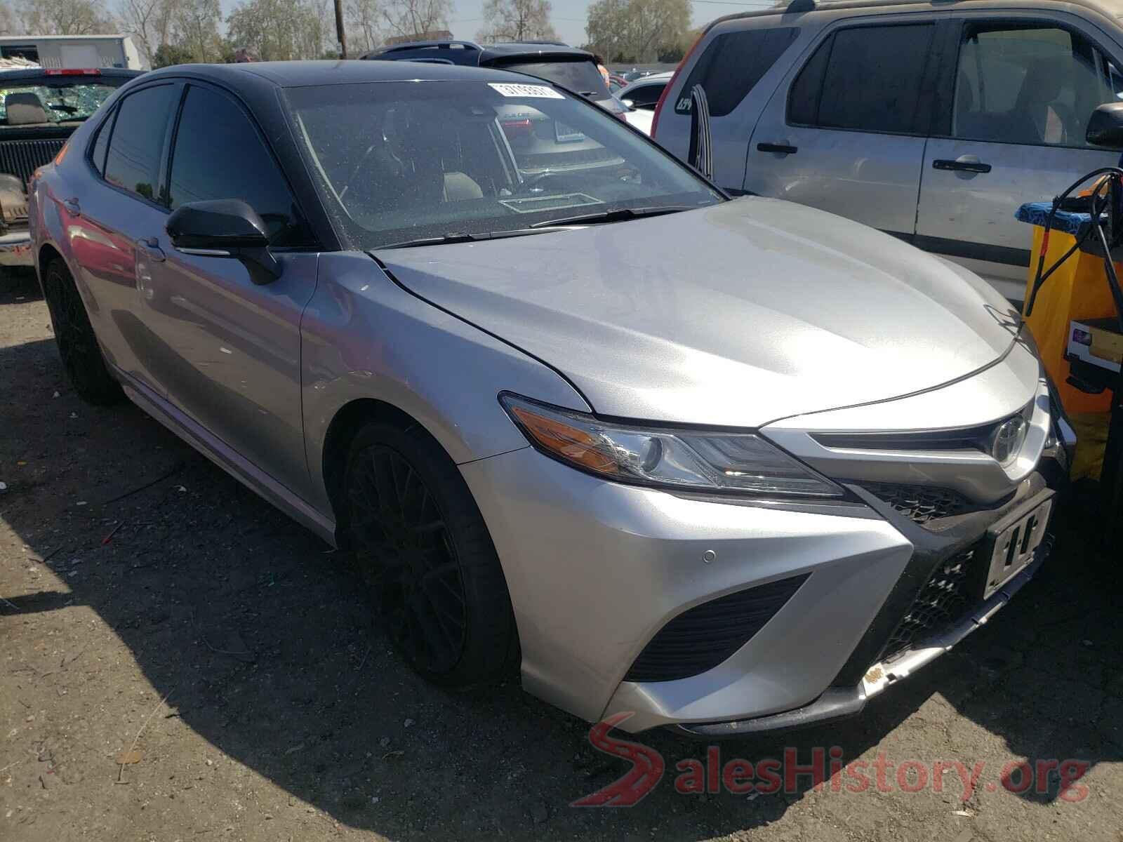 4T1B61HK2JU049841 2018 TOYOTA CAMRY