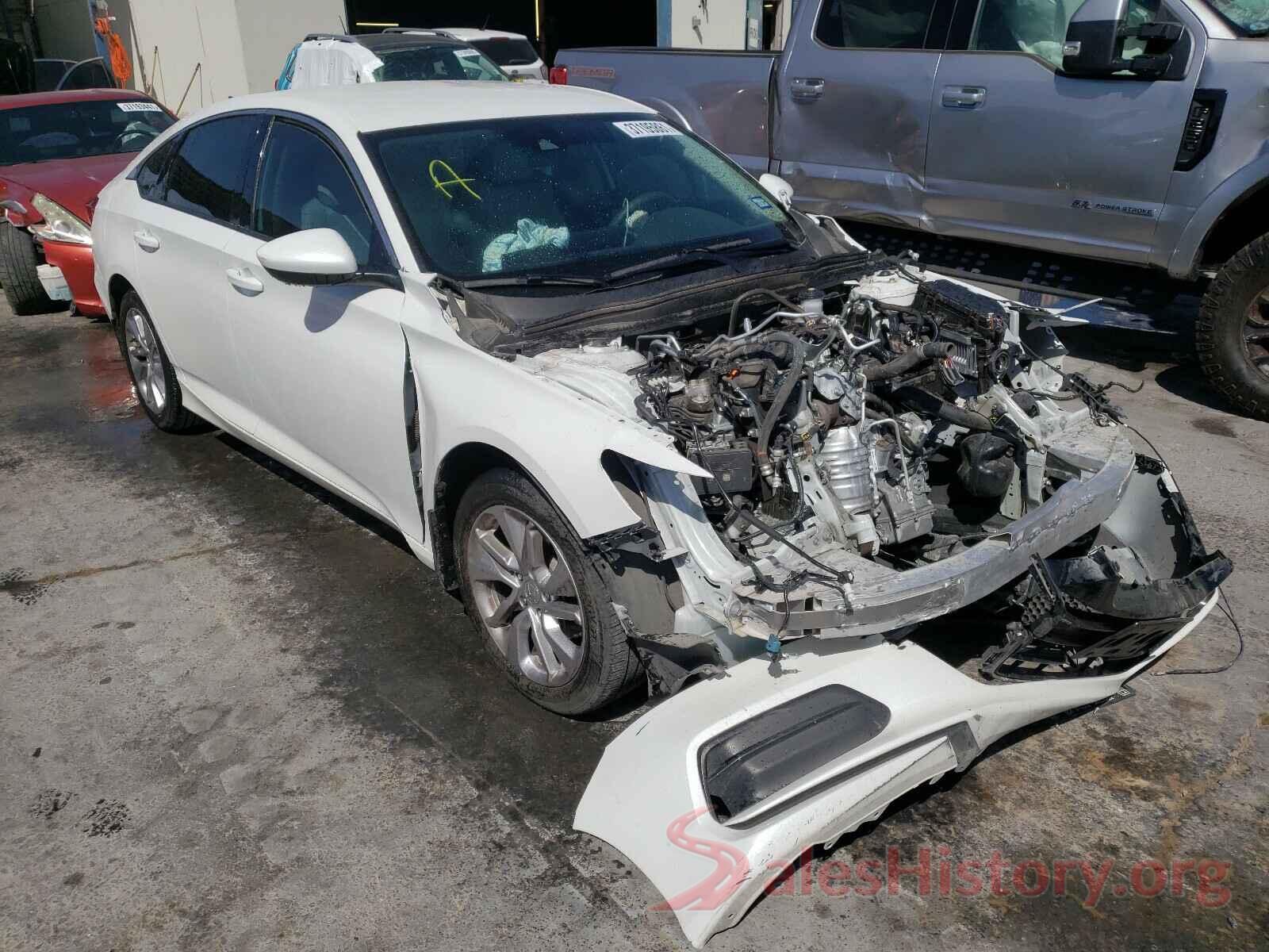 1HGCV1F12JA117239 2018 HONDA ACCORD