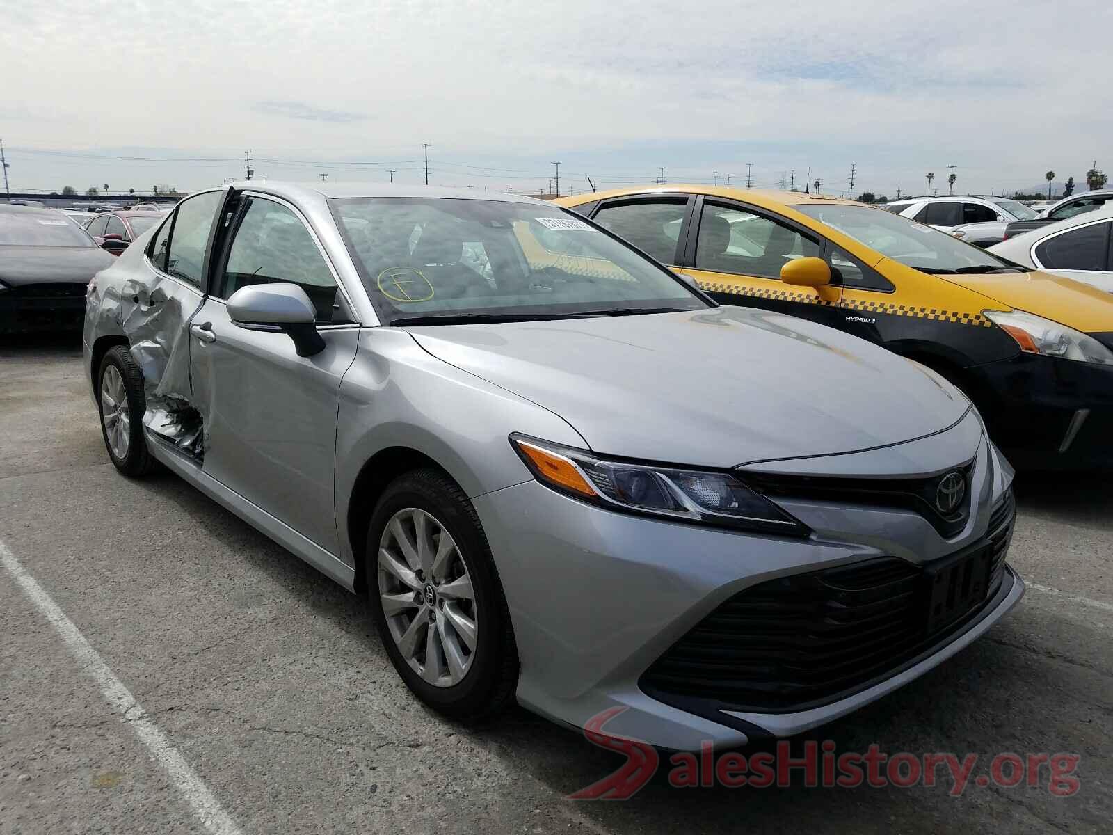 4T1B11HK8KU853304 2019 TOYOTA CAMRY