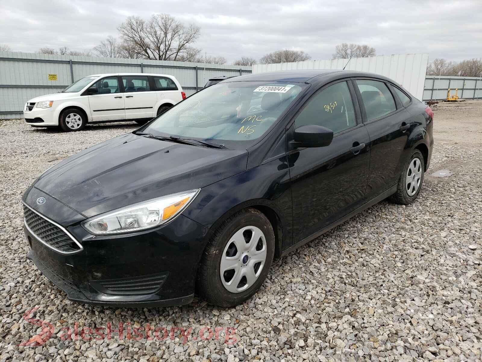 2017 FORD FOCUS VIN 1FADP3E28HL205459, front view