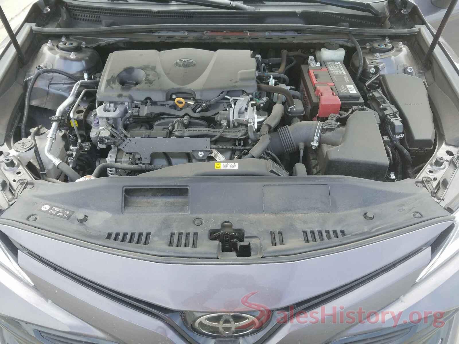 4T1B11HK8JU580220 2018 TOYOTA CAMRY