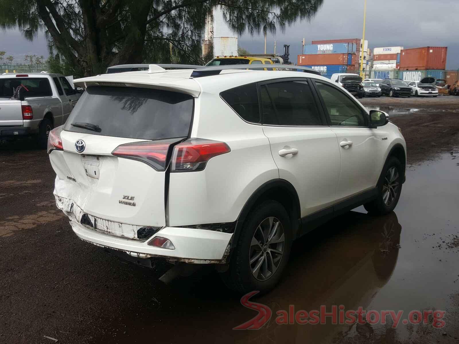 JTMRJREV7HD072184 2017 TOYOTA RAV4