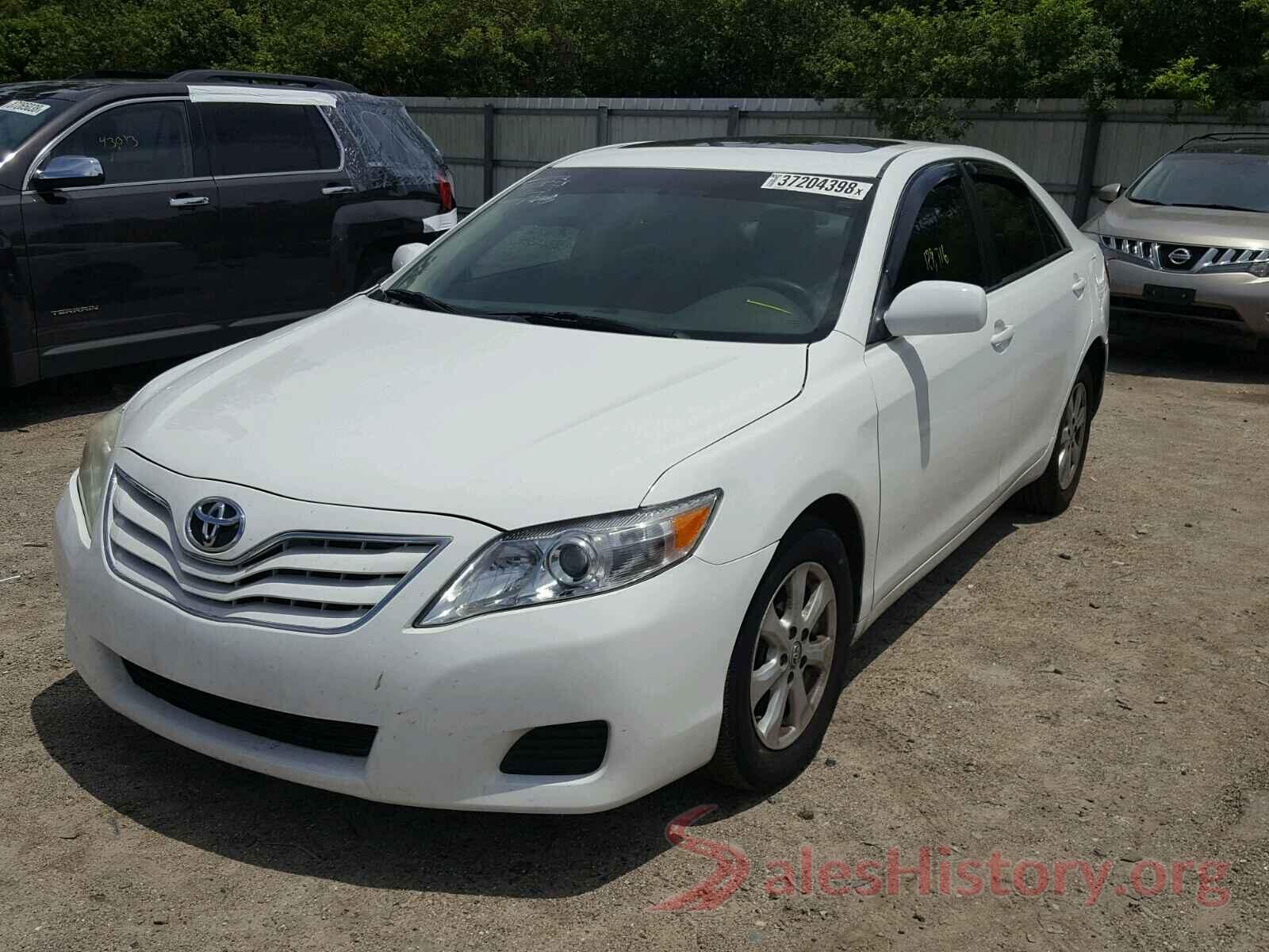 4T1BF3EK1BU671316 2011 TOYOTA CAMRY BASE