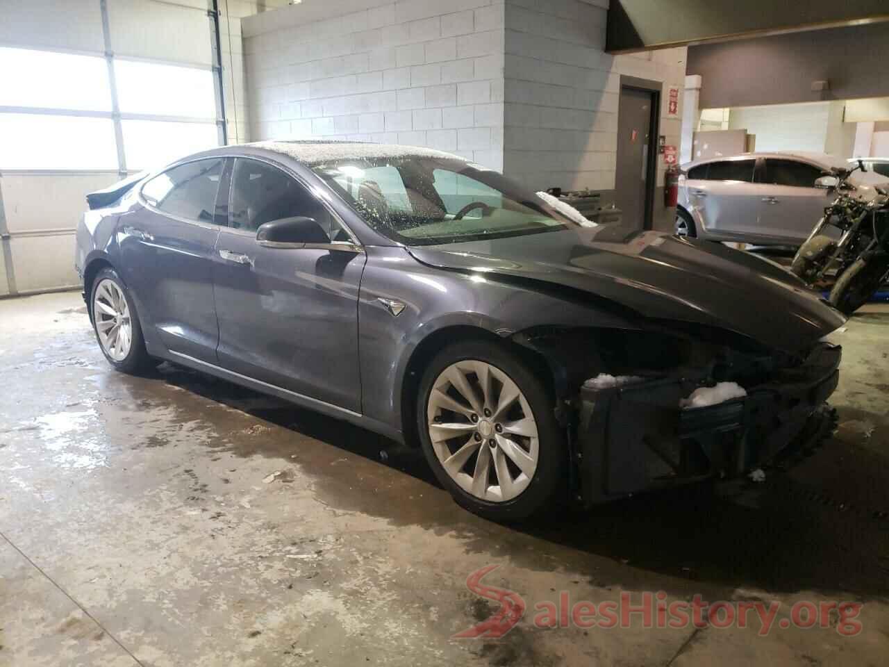 5YJSA1E2XHF229563 2017 TESLA MODEL S