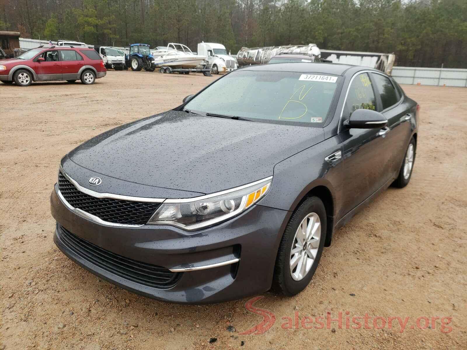 KNAGT4L3XH5163057 2017 KIA OPTIMA