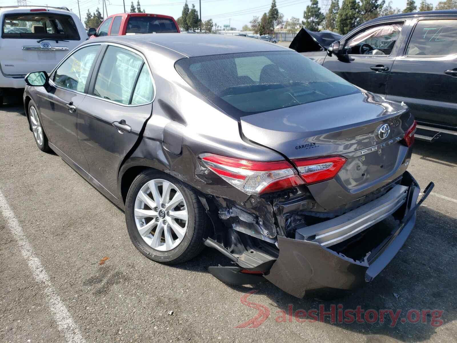 4T1B11HK2JU095765 2018 TOYOTA CAMRY