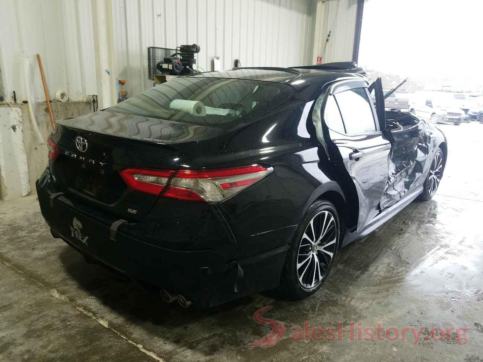 4T1B11HK9JU046790 2018 TOYOTA CAMRY