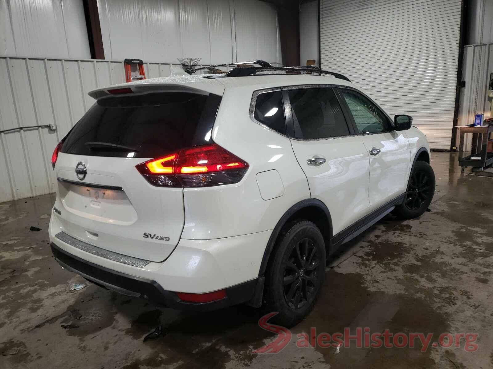 5N1AT2MV2HC811155 2017 NISSAN ROGUE