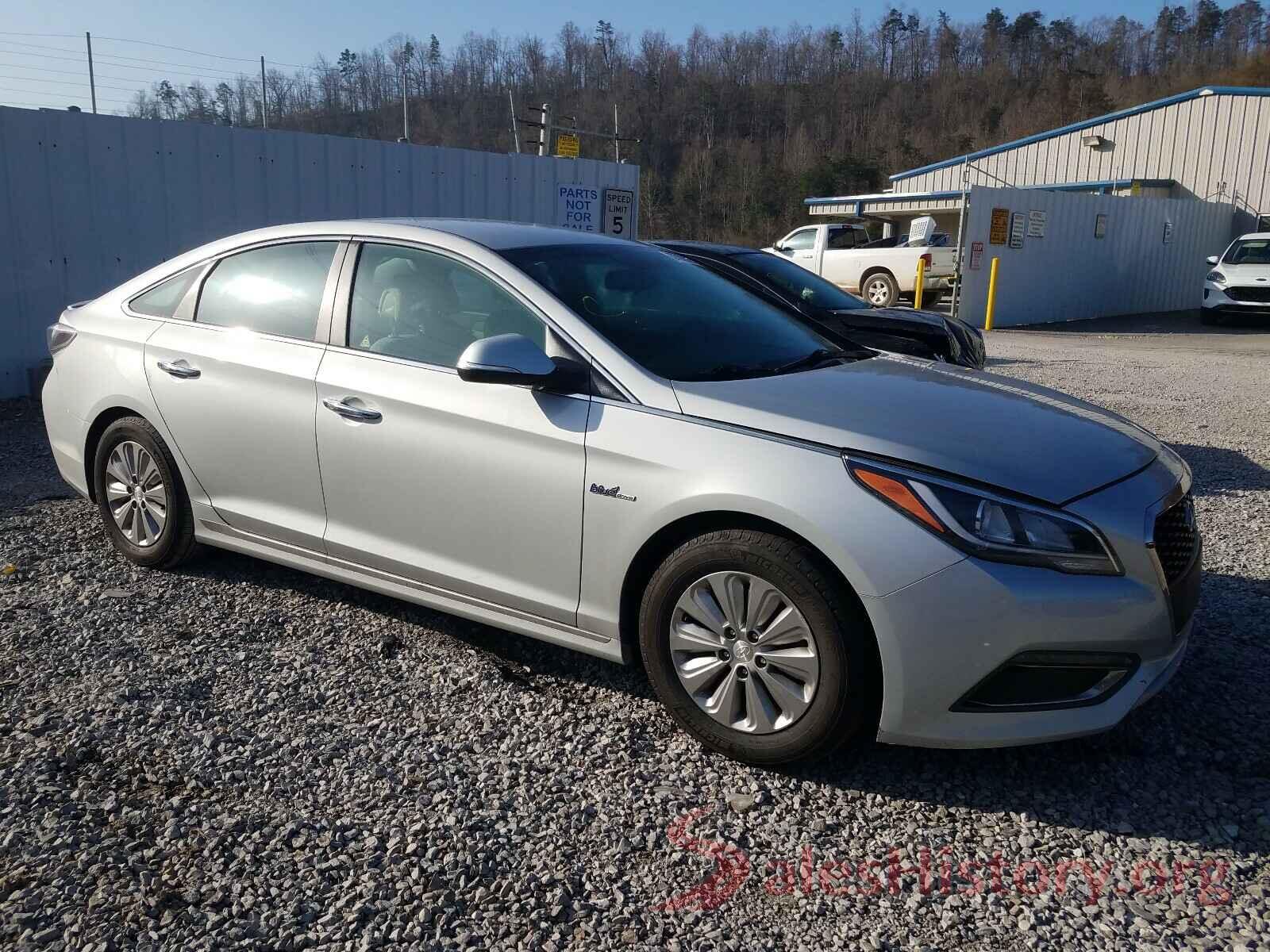 KMHE24L1XHA057447 2017 HYUNDAI SONATA