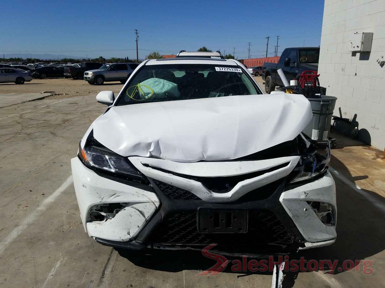 4T1B11HK1JU637454 2018 TOYOTA CAMRY