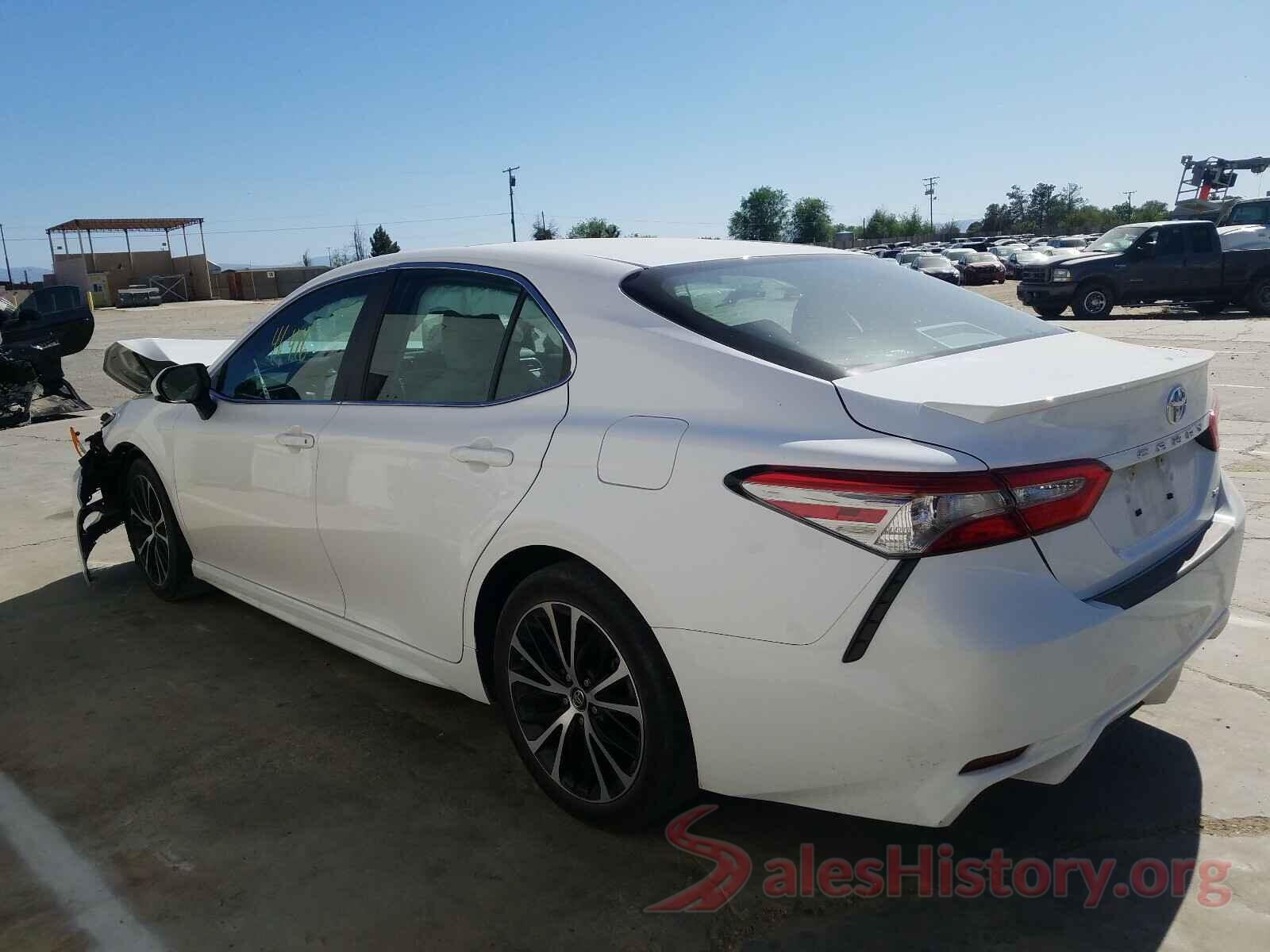 4T1B11HK1JU637454 2018 TOYOTA CAMRY