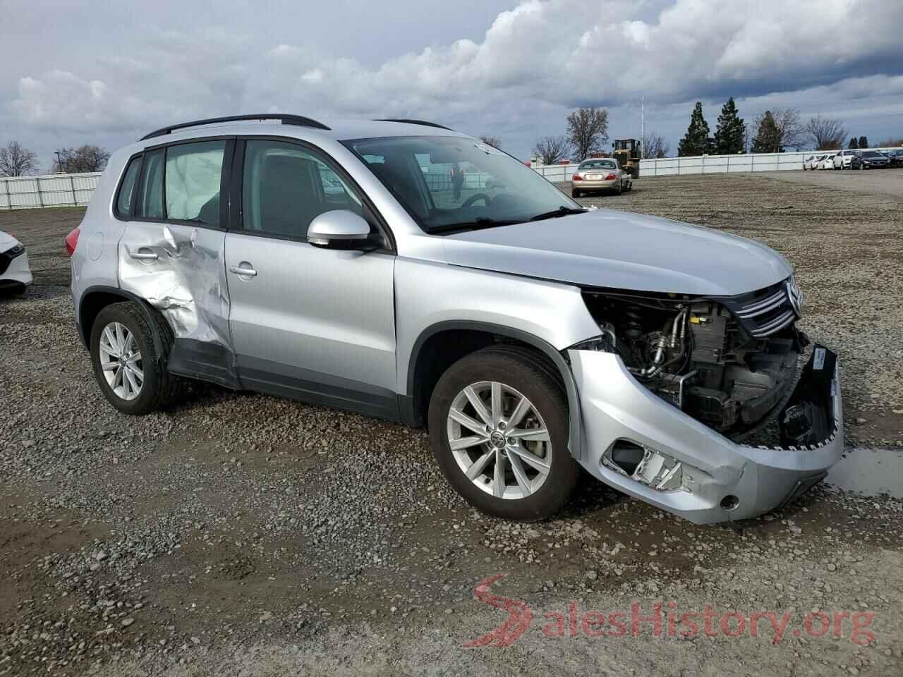 WVGAV7AX1HK044014 2017 VOLKSWAGEN TIGUAN