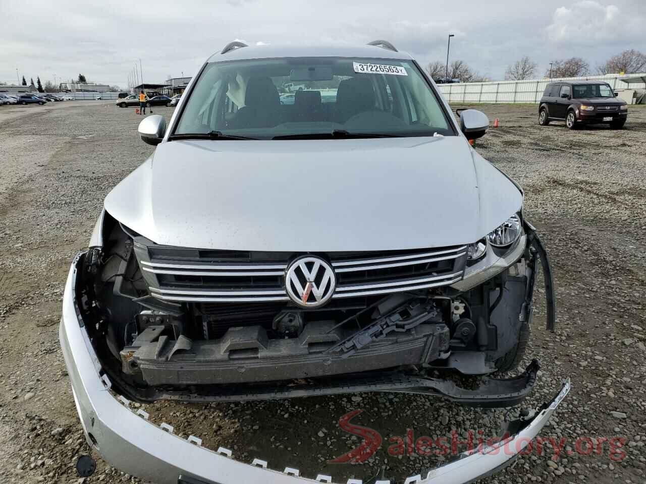 WVGAV7AX1HK044014 2017 VOLKSWAGEN TIGUAN