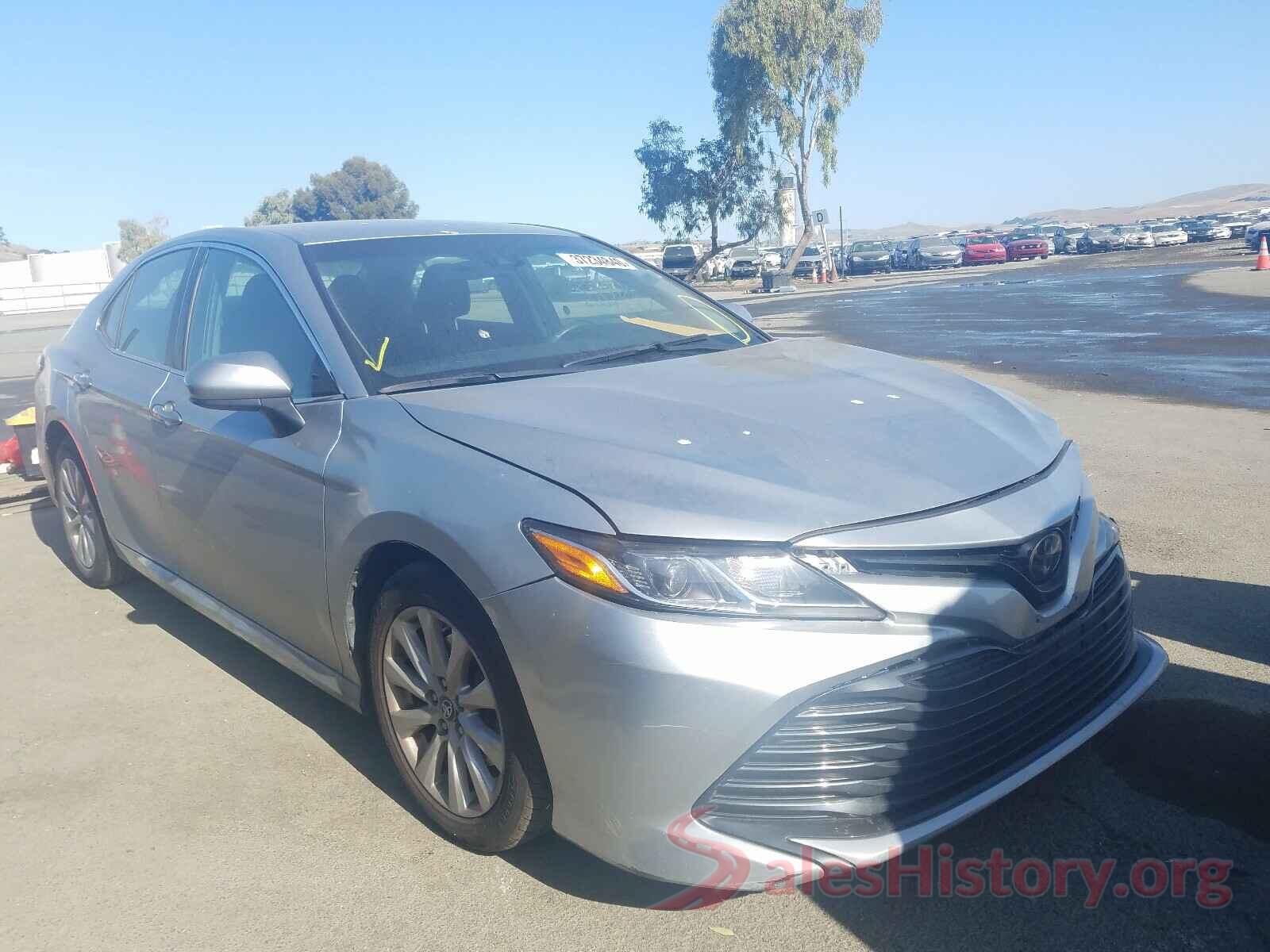 4T1B11HK5JU566484 2018 TOYOTA CAMRY