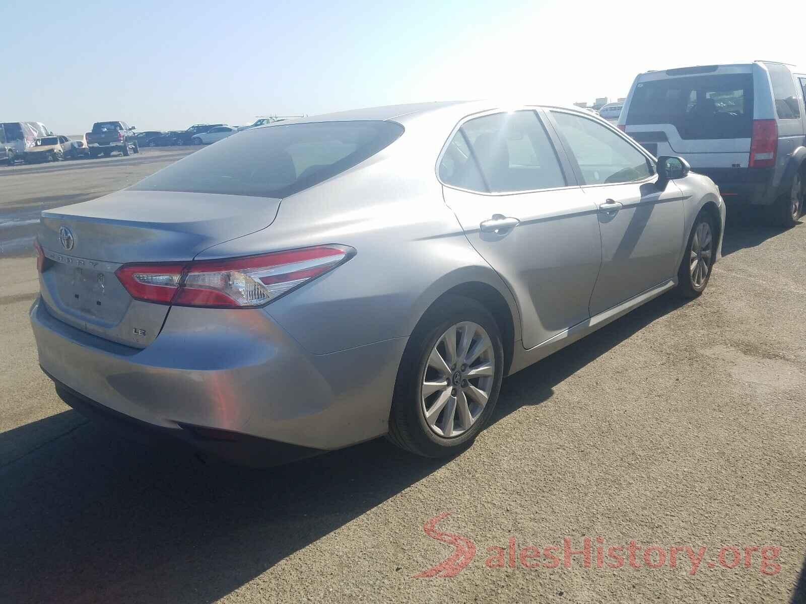 4T1B11HK5JU566484 2018 TOYOTA CAMRY